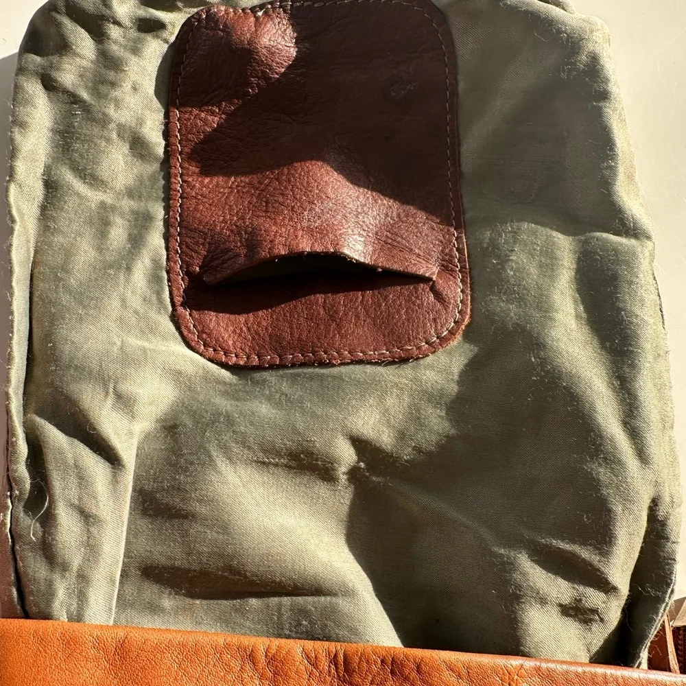 Borgo degle Etruschi Leather Crossbody Bag in Cognac Brown and chocolate brown - Picture 11 of 16